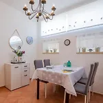 Apartmán Aldo Sea View *