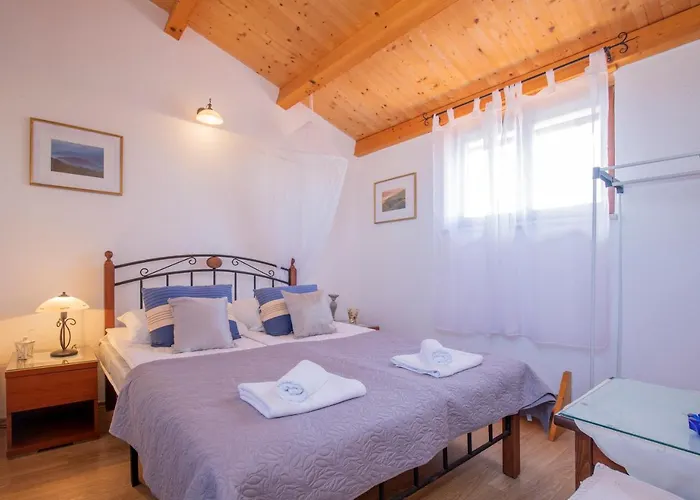 Aldo Sea View דירה פולה