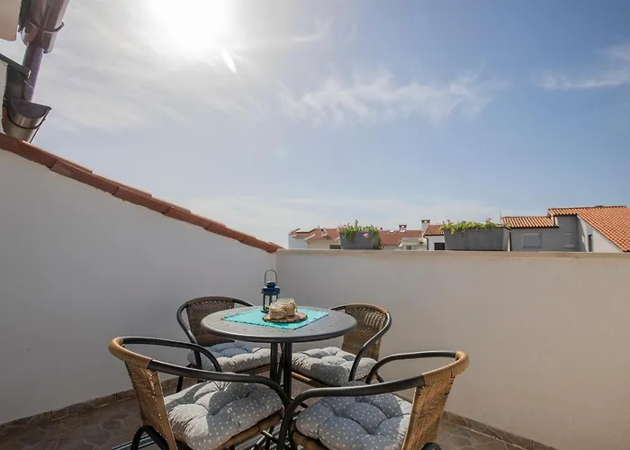 Aldo Sea View דירה פולה