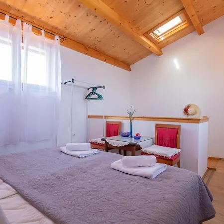 Aldo Sea View 풀라