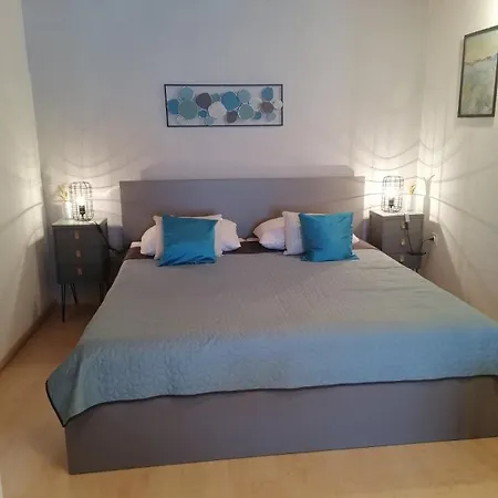 Aldo Sea View 풀라